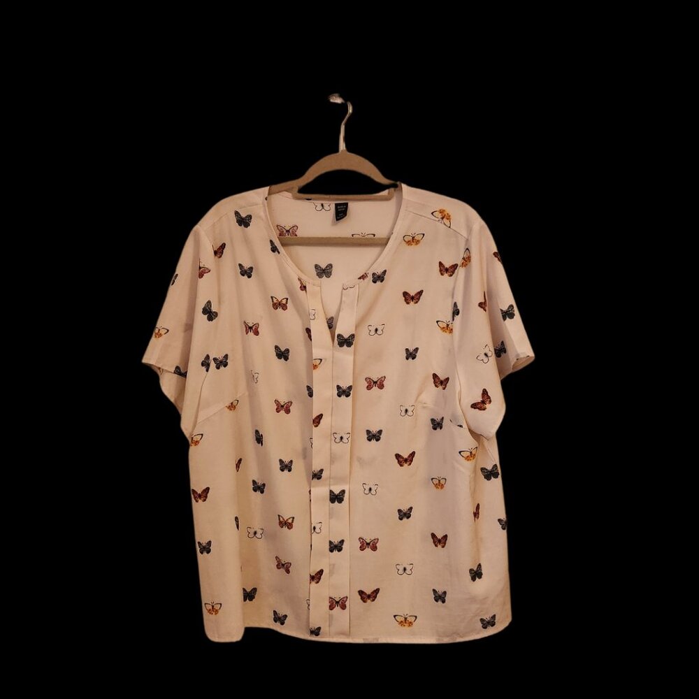 SHEIN Curve Multicolor Butterfly Blouse - Size 4XL